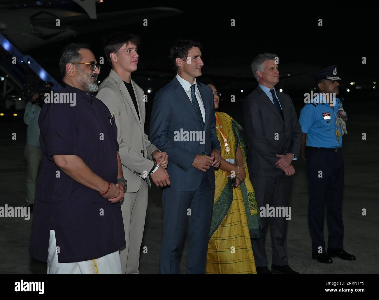 New Delhi, Inde. 08 septembre 2023. Le premier ministre canadien Justin Trudeau (3L) arrive à l'aéroport à la veille du sommet de deux jours du G20 à New Delhi, le vendredi 8 septembre 2023. Photo du G20 Inde/ crédit : UPI/Alamy Live News Banque D'Images