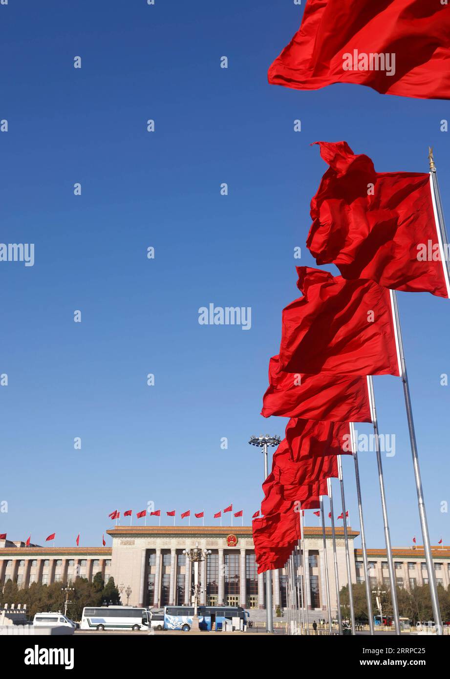 230312 -- PÉKIN, le 12 mars 2023 -- cette photo prise le 12 mars 2023 montre la Grande salle du peuple à Pékin, capitale de la Chine. La première session du 14e Congrès national populaire tiendra sa cinquième séance plénière dimanche dans la Grande salle du peuple. DEUX SESSIONSCHINA-BEIJING-NPC-SESSION ANNUELLE-CINQUIÈME RÉUNION PLÉNIÈRE CN FEIXMAOHUA PUBLICATIONXNOTXINXCHN Banque D'Images