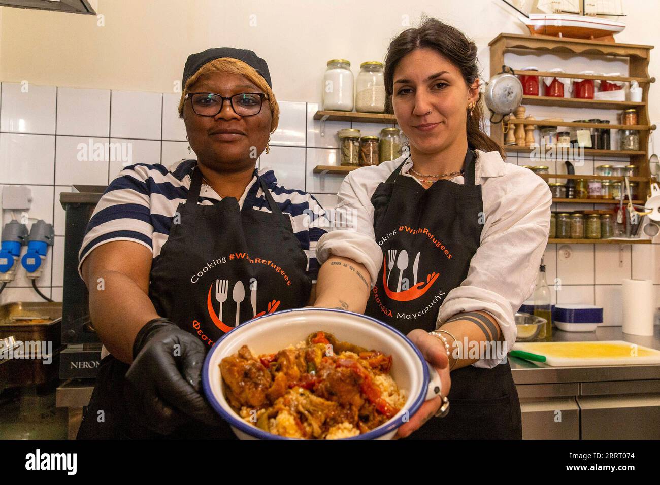 Restaurant chef cuisinier cameroun Banque de photographies et d'images à  haute résolution - Alamy