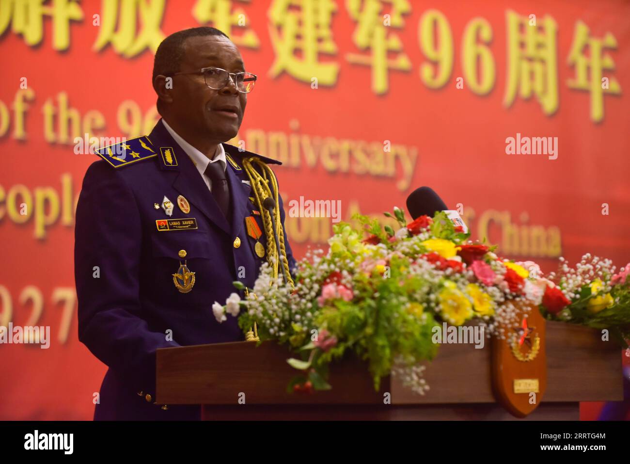 230724 -- ADDIS-ABEBA, le 24 juillet 2023 -- Antonio Lamas Xavier, chef d'état-major de la Force africaine en attente, prend la parole lors d'une réception marquant le 96e anniversaire de la fondation de l'Armée populaire de libération chinoise, l'Armée populaire de libération PLA, à Addis-Abeba, en Éthiopie, le 21 juillet 2023. POUR ALLER AVEC la Chine, l'Afrique promet de renforcer la coopération militaire photo par /Xinhua ETHIOPIE-ADDIS ABEBA-RECEPTION-ANNIVERSAIRE-FONDATEUR-CHINOIS PLA MichaelxTewelde PUBLICATIONxNOTxINxCHN Banque D'Images