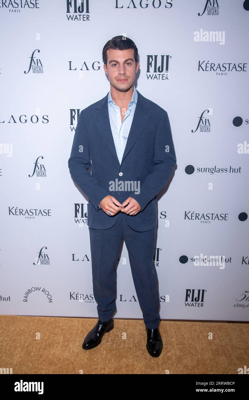 Andrew Matarazzo participe au Daily Front Row Fashion Media Awards 2023 au Rainbow Room de New York. Banque D'Images