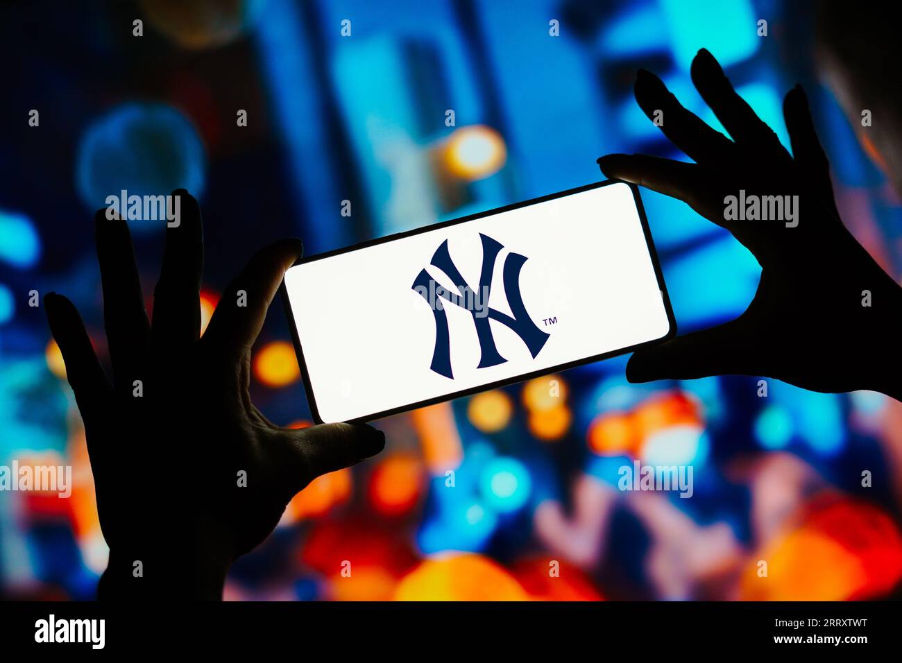 Brésil. 9 septembre 2023. Sur cette photo, le logo des New York Yankees est affiché sur l'écran d'un smartphone. C'est une équipe de baseball de la Ligue majeure basée dans le Bronx, à New York. (Image de crédit : © Rafael Henrique/SOPA Images via ZUMA Press Wire) USAGE ÉDITORIAL SEULEMENT! Non destiné à UN USAGE commercial ! Banque D'Images