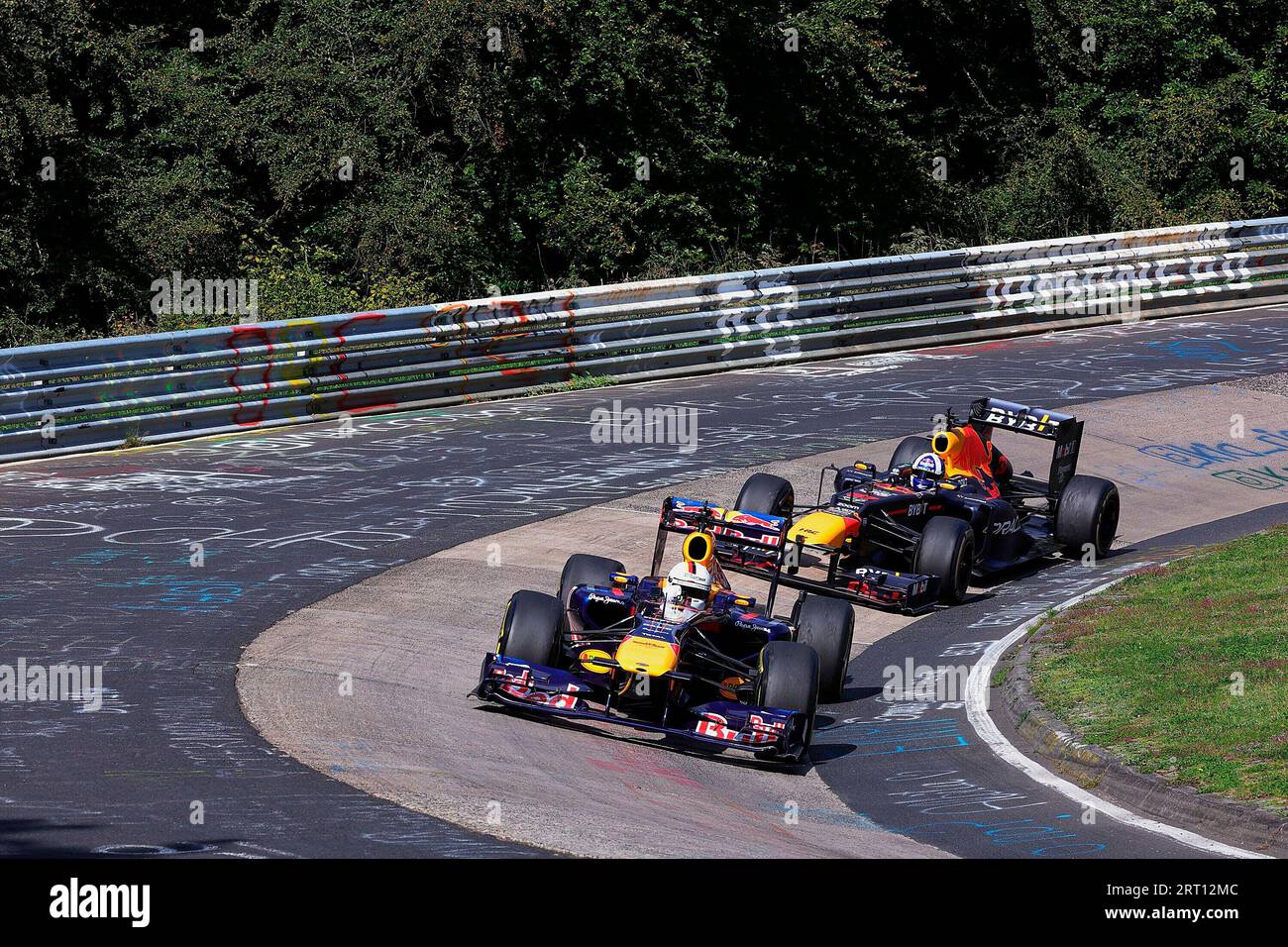 9 septembre 2023, Nurburgring, Nurburg, Red Bull Show Event Nurburgring 2023,  dans la photo Sebastian Vettel et Davis Coulthard dans la voiture de  Formule 1 Red Bull sur la Nordschleife Photo Stock - Alamy
