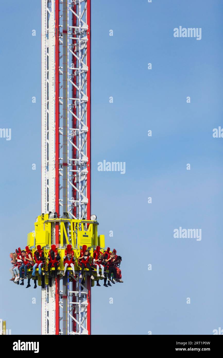 Freefall tower Banque de photographies et d’images à haute résolution ...