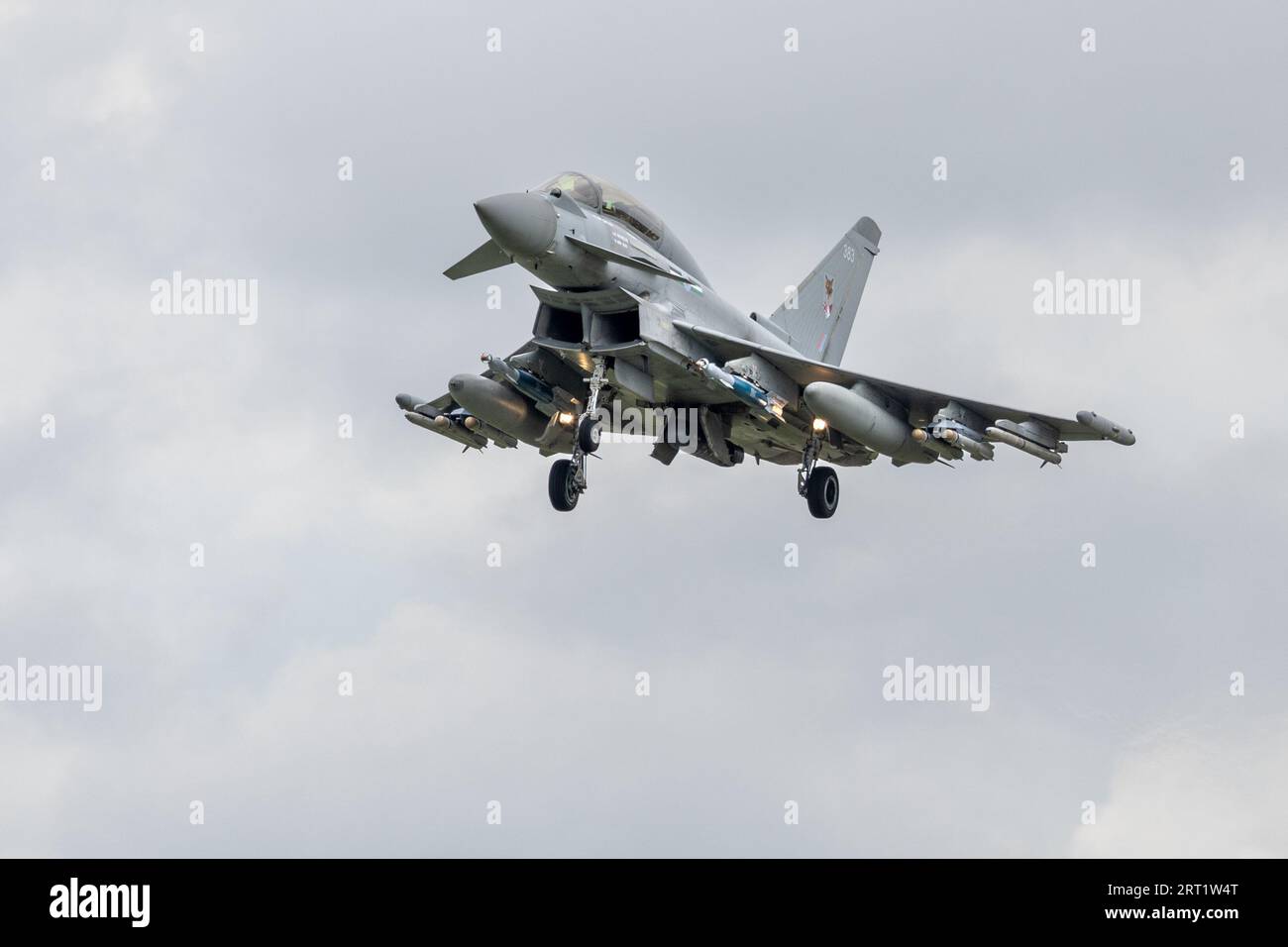 Eurofighter Typhoon FGR.4 «ZK319» arrivant à la RAF Fairford pour se garer dans le Royal International Air Tattoo 2023. Banque D'Images