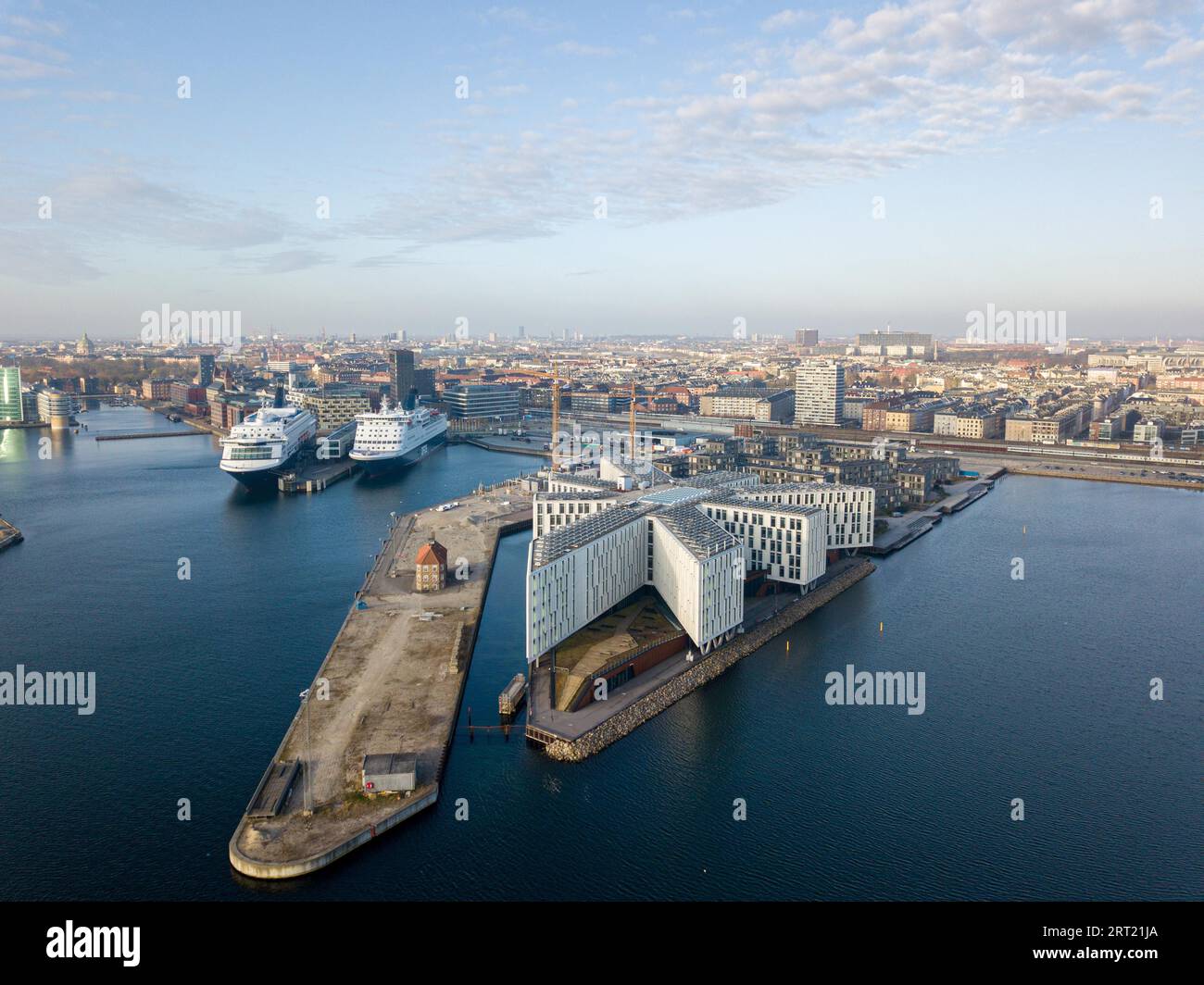 Copenhague, Danemark, 07 avril 2020 : vue aérienne du bâtiment de la ville de l'ONU par drone Banque D'Images