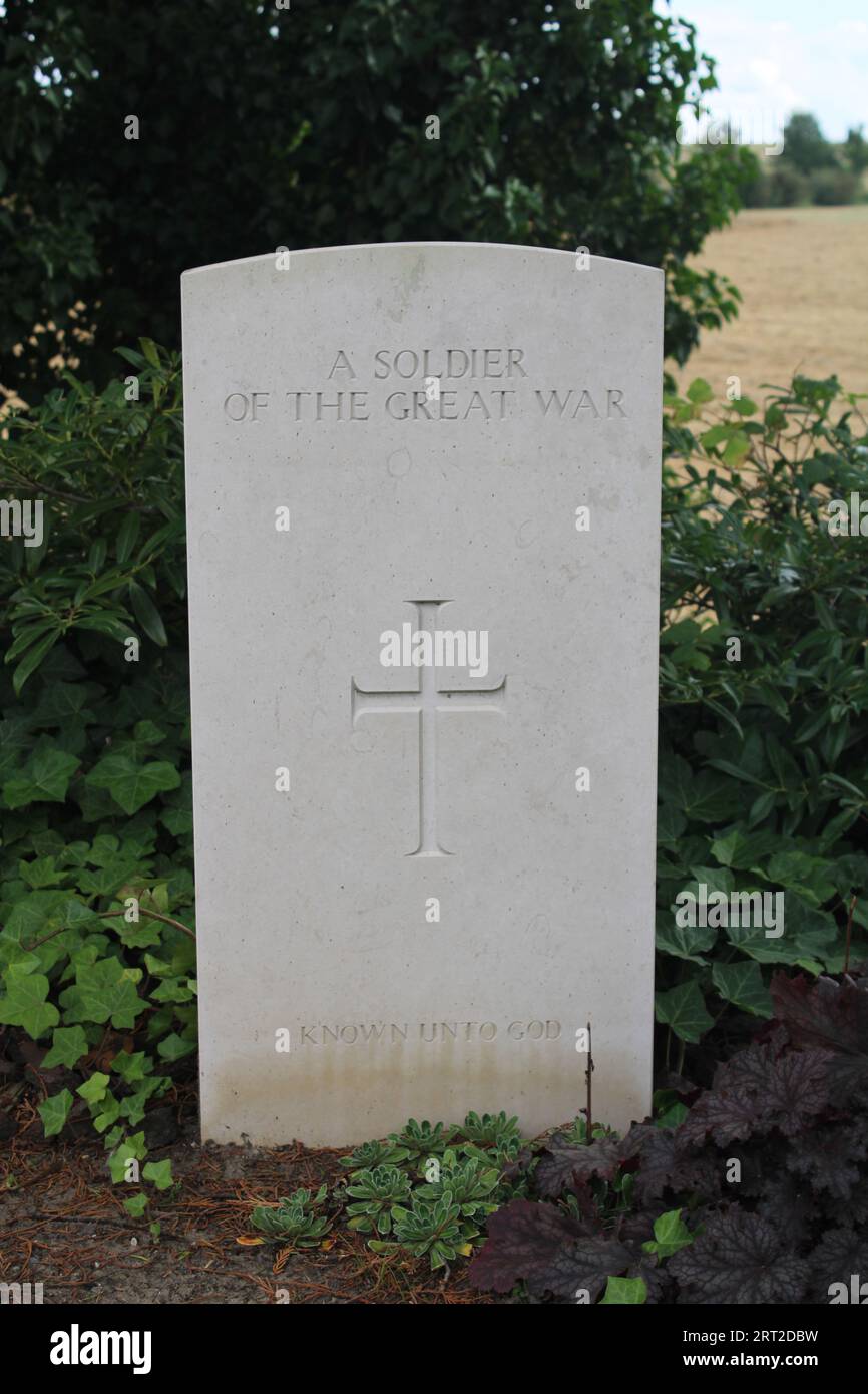 Un soldat de la tombe de la Grande Guerre, cimetière militaire de St Symphorien, Commission des sépultures de guerre du Commonwealth - Mons Belgique Banque D'Images