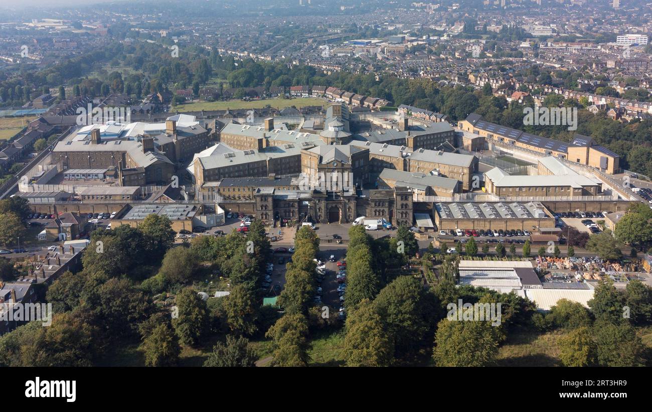 Vue générale de la prison HMP Wandsworth vue du dessus. Daniel Abed Khalife, suspect terroriste, est en fuite. Photo prise le 7 septembre 2023. © Bel Banque D'Images