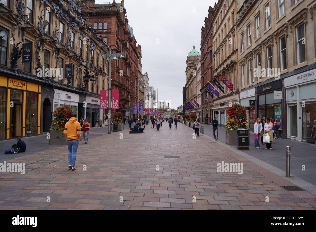 Glasgow, Écosse (UK) : vue du centre de Buchanan Street, vers St Enoch Square Banque D'Images