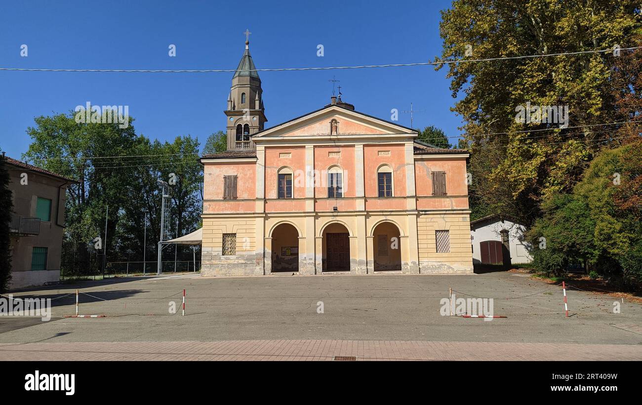 Façade de l'église à Budrio, Correggio, Reggio Emilia, Italie Banque D'Images