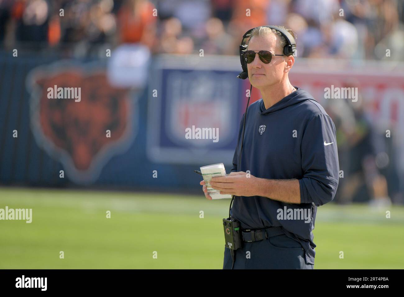 Chicago, États-Unis. 10 septembre 2023. Matt Eberflus, entraîneur-chef des Bears de Chicago, lors de l'ouverture de la saison contre les Packers de Green Bay au Soldier Field à Chicago, le dimanche 10 septembre 2023. Photo de Mark Black/UPI crédit : UPI/Alamy Live News Banque D'Images