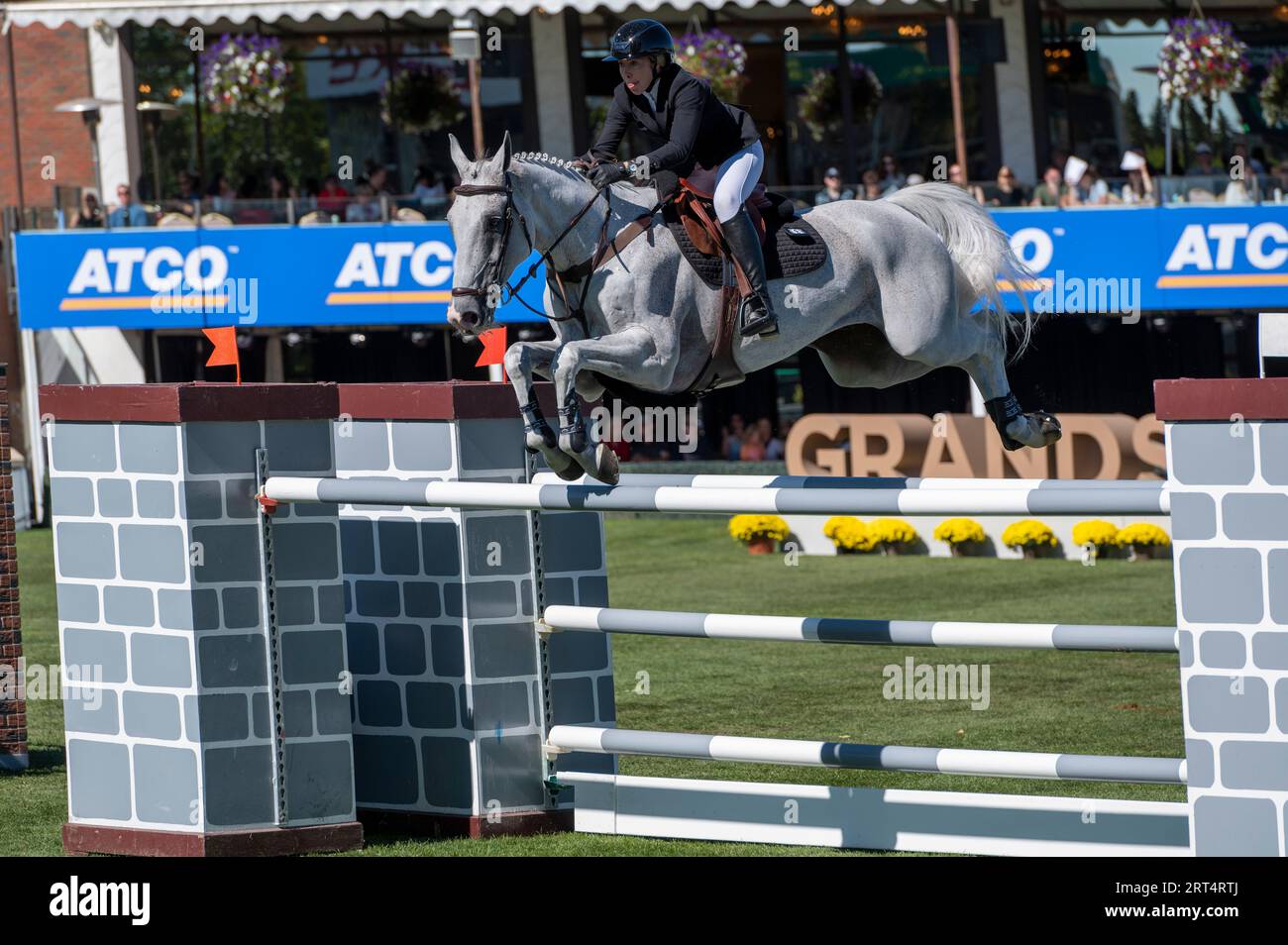 Calgary, Alberta, Canada, 10 septembre 2023. Hannah Selleck (USA) Riding Cloud 39, The Masters, Spruce Meadows - CPKC Grand Prix - crédit : Peter Llewellyn/Alamy Live News Banque D'Images