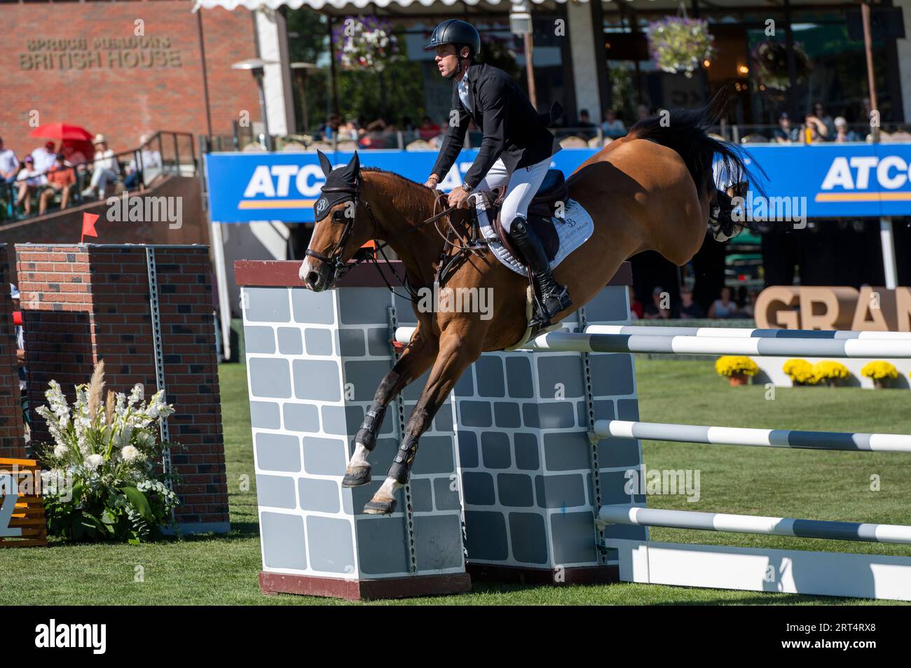 Calgary, Alberta, Canada, 10 septembre 2023. Scott Brash (GBR) monte Hello Jefferson, The Masters, Spruce Meadows - CPKC Grand Prix - crédit : Peter Llewellyn/Alamy Live News Banque D'Images