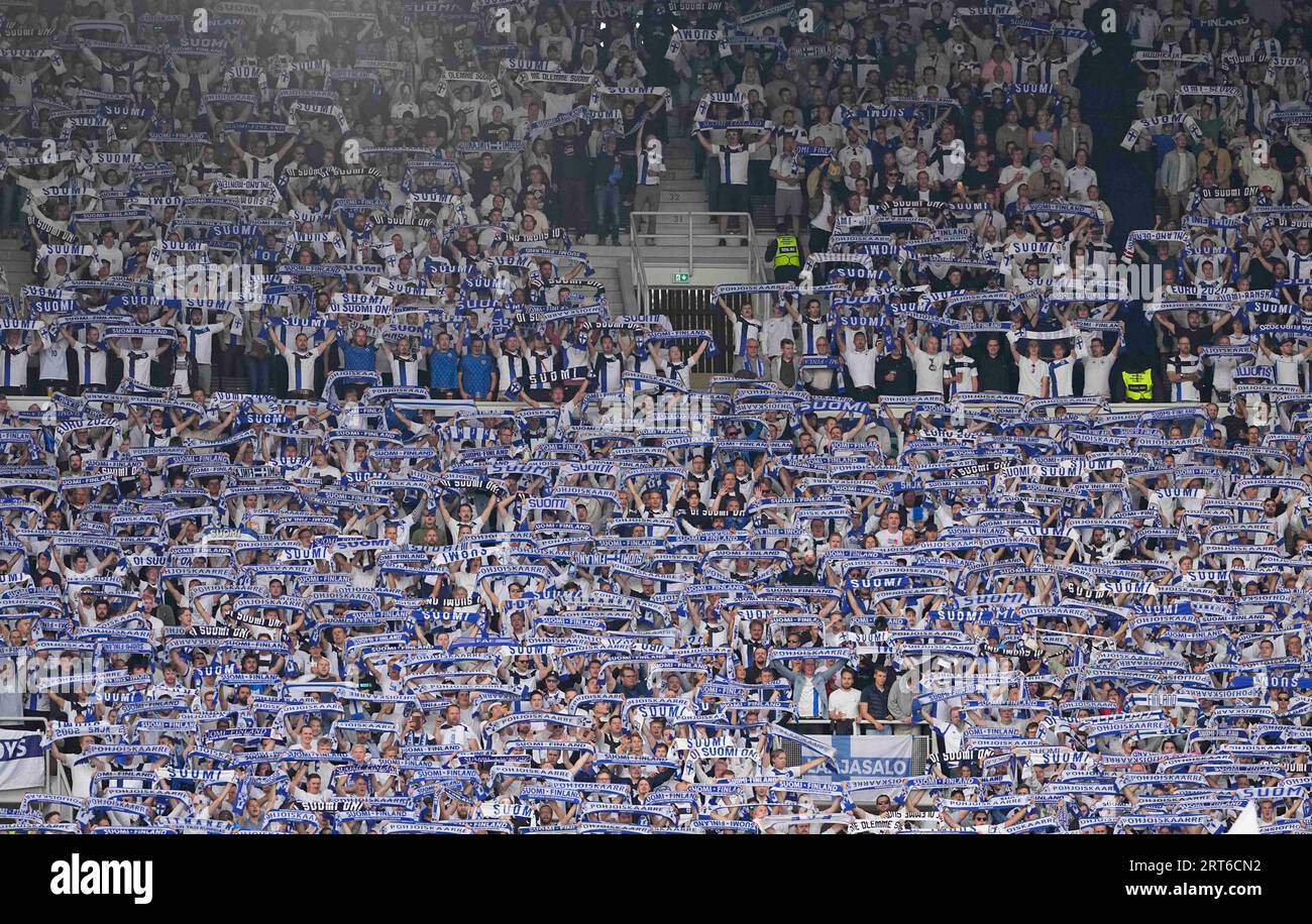 Septembre 10 2023 : . Supporters finlandais lors d'un match de qualification du Groupe H EURO 2024, Finlande contre Danemark , au stade olympique d'Helsinki, Finlande. Kim Price/CSM Banque D'Images