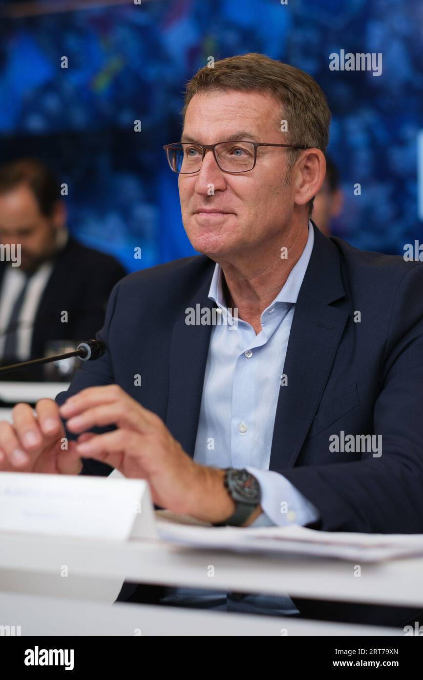 Le président du Parti populaire, Alberto Núñez Feijoo, lors de la réunion du Conseil national d'administration du parti, au siège du PP, Banque D'Images