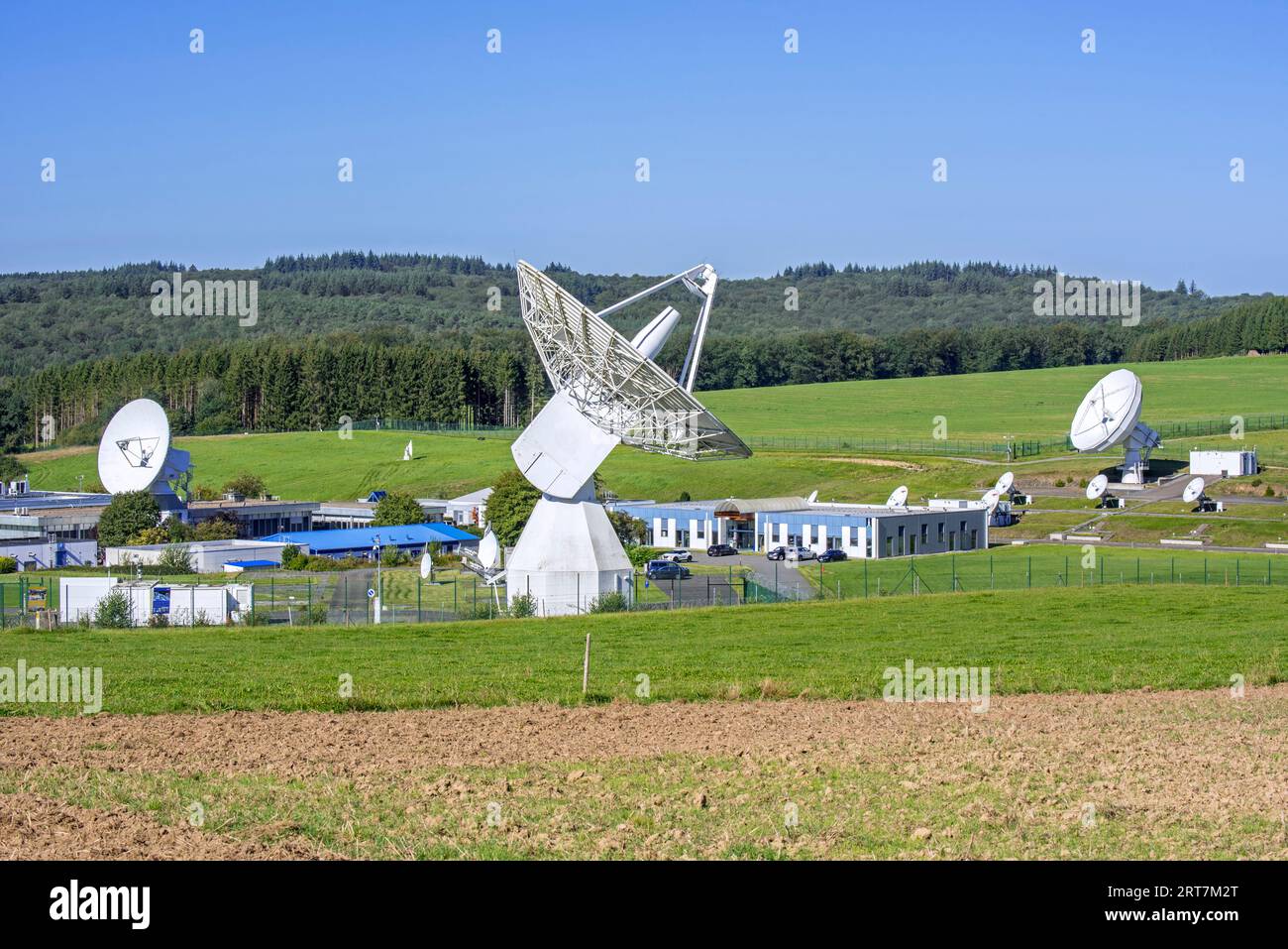 Antennes Galileo à la station Redu, station d'antenne radio ESTRACK pour la communication avec les engins spatiaux à Libin, Luxembourg, Wallonie, Belgique Banque D'Images
