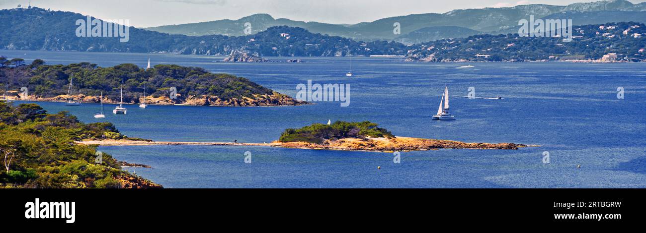 Côte nord ouest de l'île de Porquerolles, France, Provence, Hyères, Ile de Porquerolles Banque D'Images