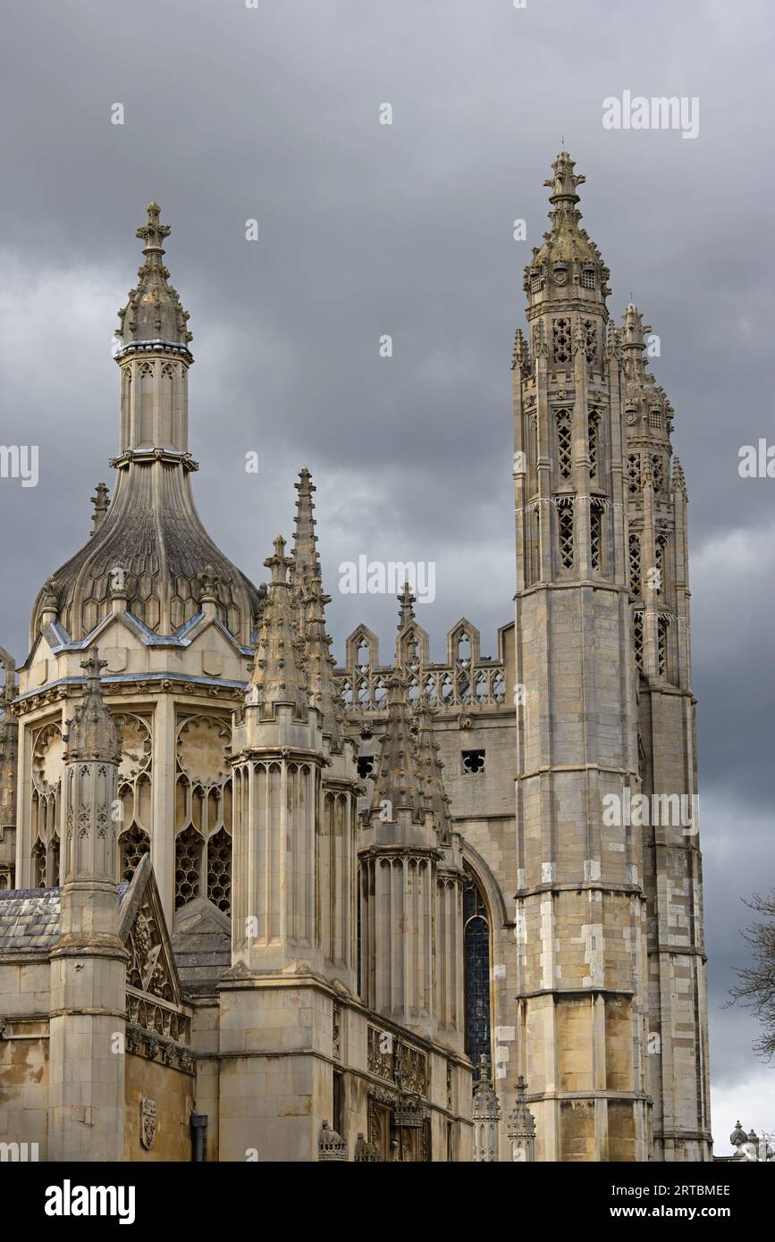 Il est à Kings College Chapel Cambridge City le 2023 avril Banque D'Images