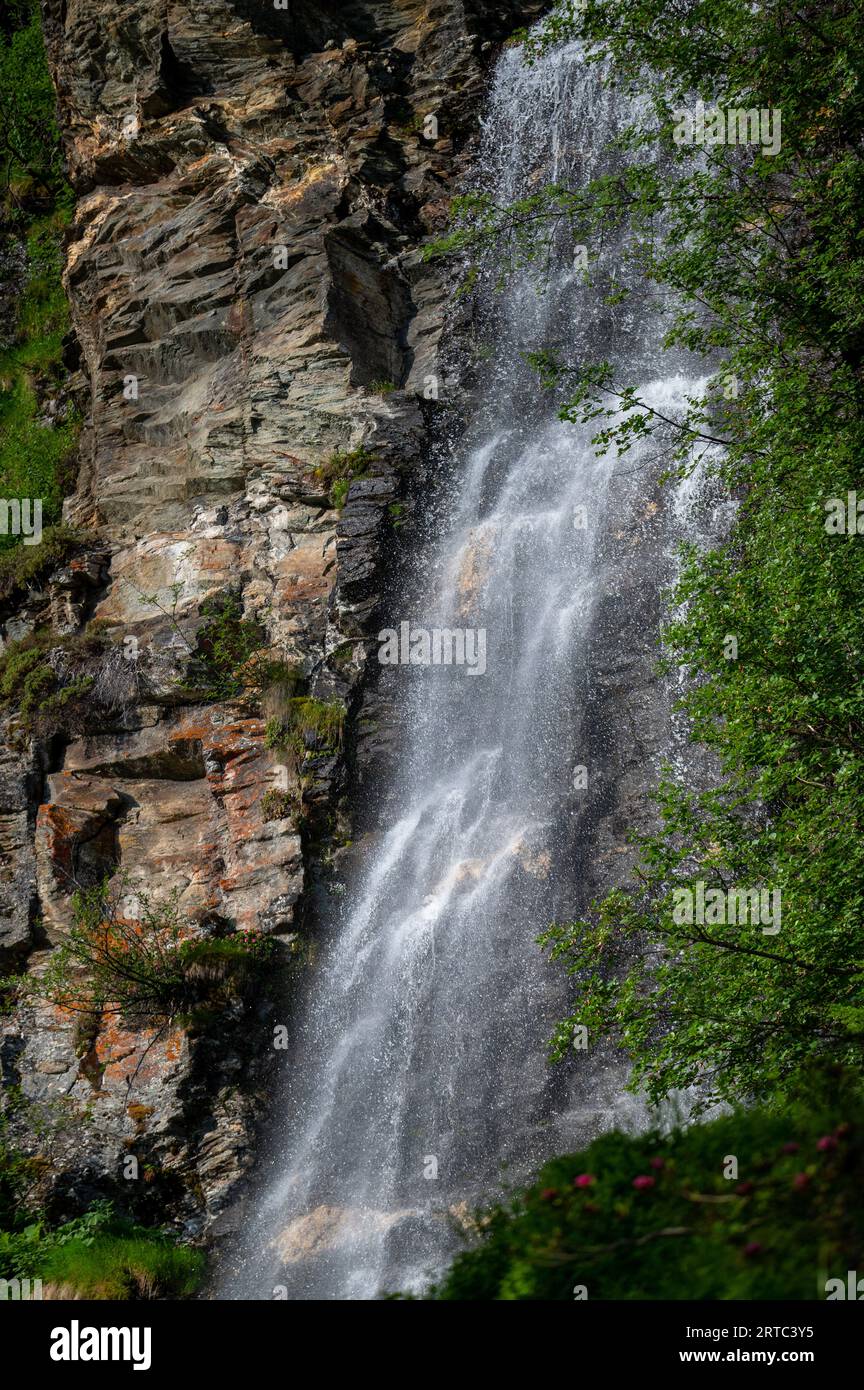 Cascade près de Kolm-Saigurn, vallée de Rauris, parc national Hohe Tauern, Pinzgau, Salzbourg, Autriche Banque D'Images