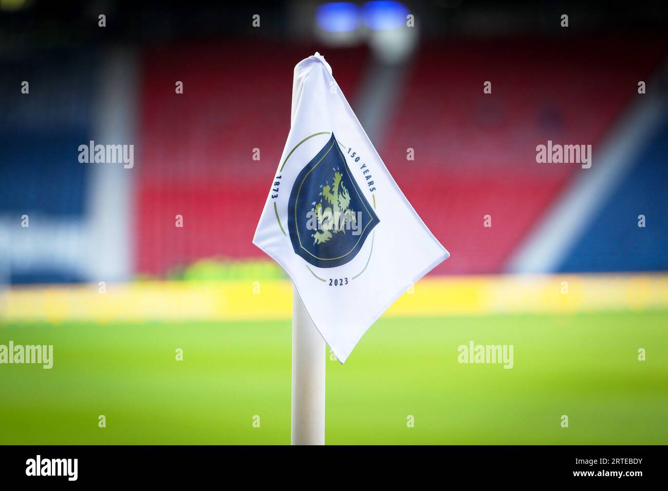 Glasgow, Royaume-Uni. 12 septembre 2023. Pour commémorer le tout premier match international entre l'Écosse et l'Angleterre en 1872, un Anniversary Heritage Match a été joué au Hampden Park, Glasgow, Écosse, Royaume-Uni entre l'Écosse et l'Angleterre. Il s'agit de la plus ancienne rivalité internationale du football, car les équipes se sont rencontrées pour la dernière fois dans la phase de groupes de l'Euro 2020 lorsque le score était de 0 - 0 . Crédit : Findlay/Alamy Live News Banque D'Images