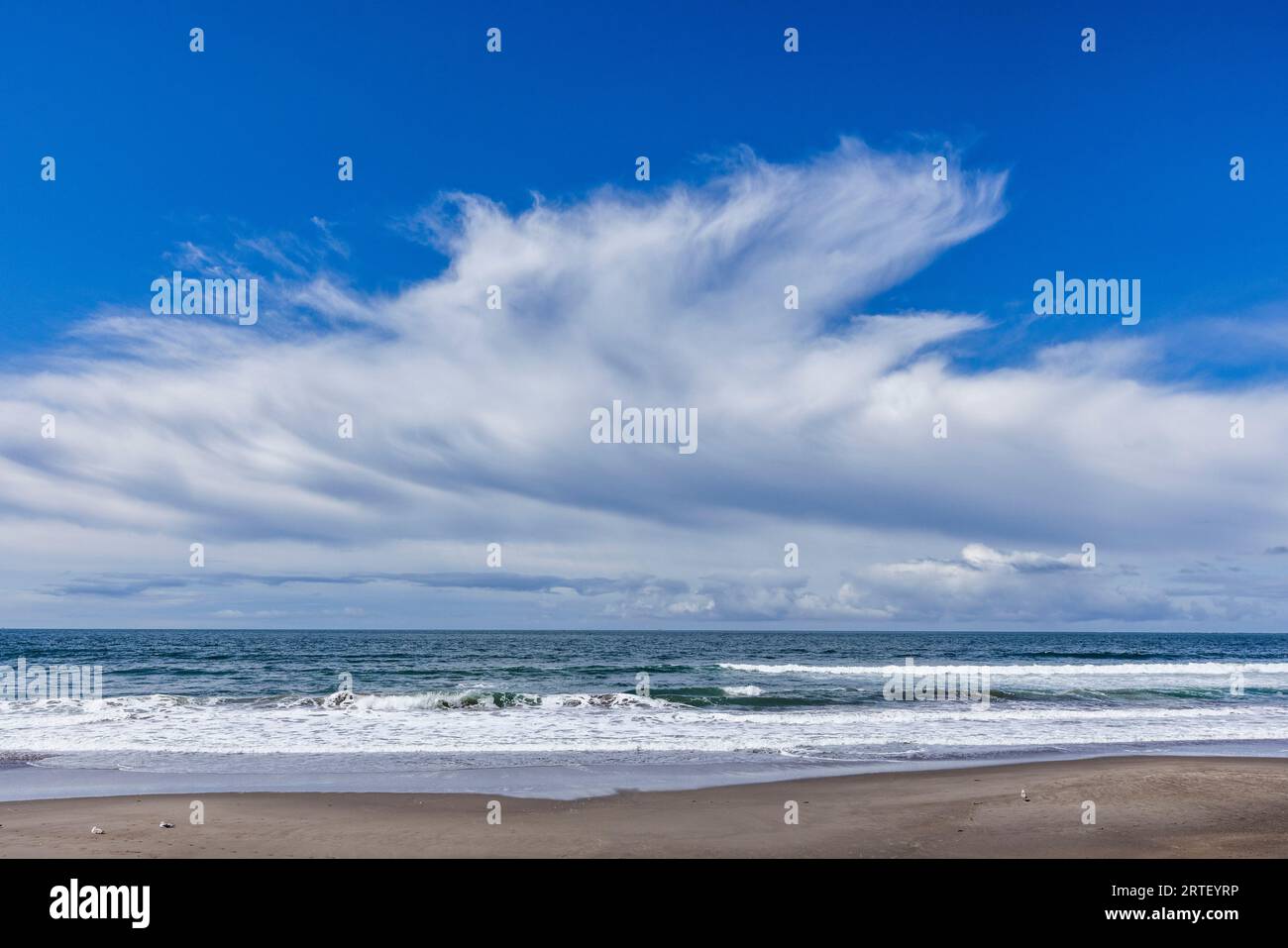 Formation de nuages majestueux à Stinson Beach Banque D'Images