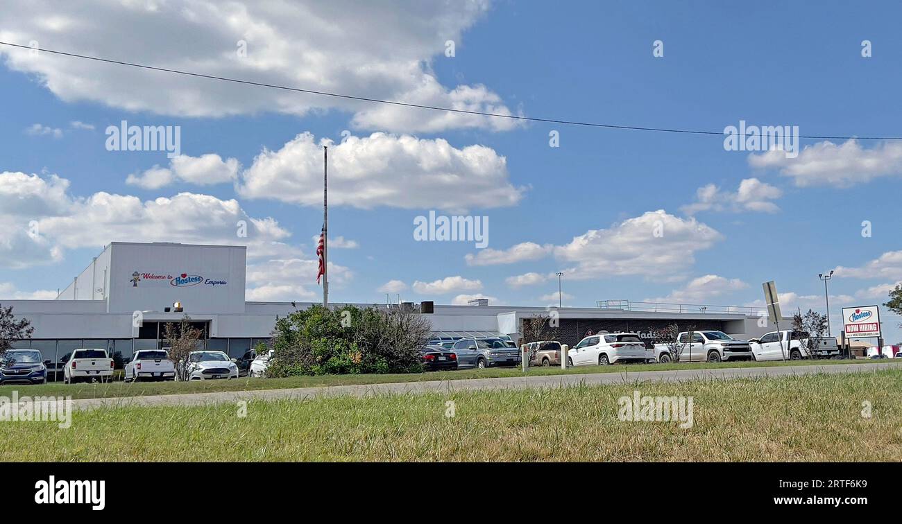 EMPORIA, KANSAS- 12 SEPTEMBRE 2023 lundi J.M. Smucker a annoncé qu'il achète Hostess pour un montant estimé à 5,6 milliards de dollars. Hostess avait été vendu pour la dernière fois à C.Dean Metropolous et au groupe Apollo Global Management en 2012 pour 410 millions de dollars après la faillite de HostessÕs. Banque D'Images