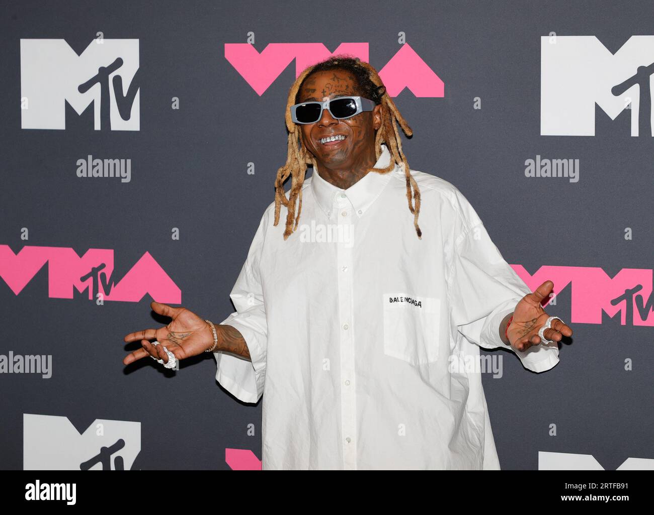 Newark, United a déclaré. 12 septembre 2023. LIL Wayne arrive dans la salle de presse des MTV Video Music Awards 'VMA' 2023 au Prudential Center à Newark, NJ le mardi 12 septembre 2023. Photo de Jason Szenes/UPI crédit : UPI/Alamy Live News Banque D'Images