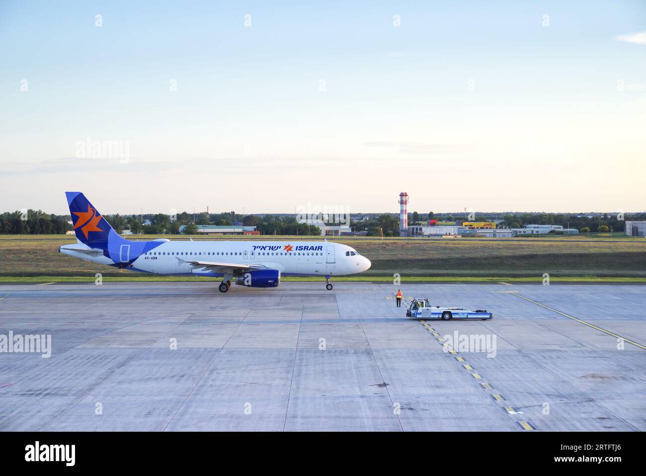 Israir Airbus A320-200 au départ de l'aéroport de Budapest en Hongrie Banque D'Images