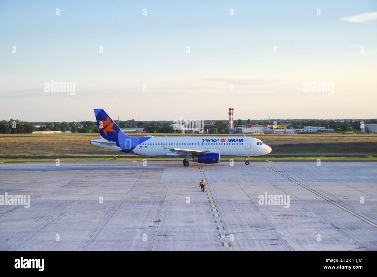 Israir Airbus A320-200 au départ de l'aéroport de Budapest en Hongrie Banque D'Images