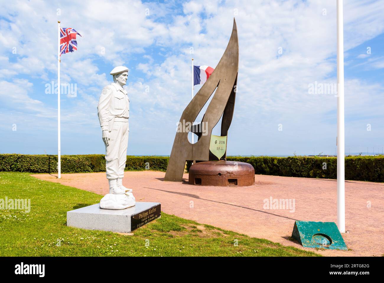 Statue à Philippe Kieffer au mémorial des commandos Kieffer en hommage aux commandos français qui ont débarqué sur Sword Beach en Normandie le 1944 juin. Banque D'Images