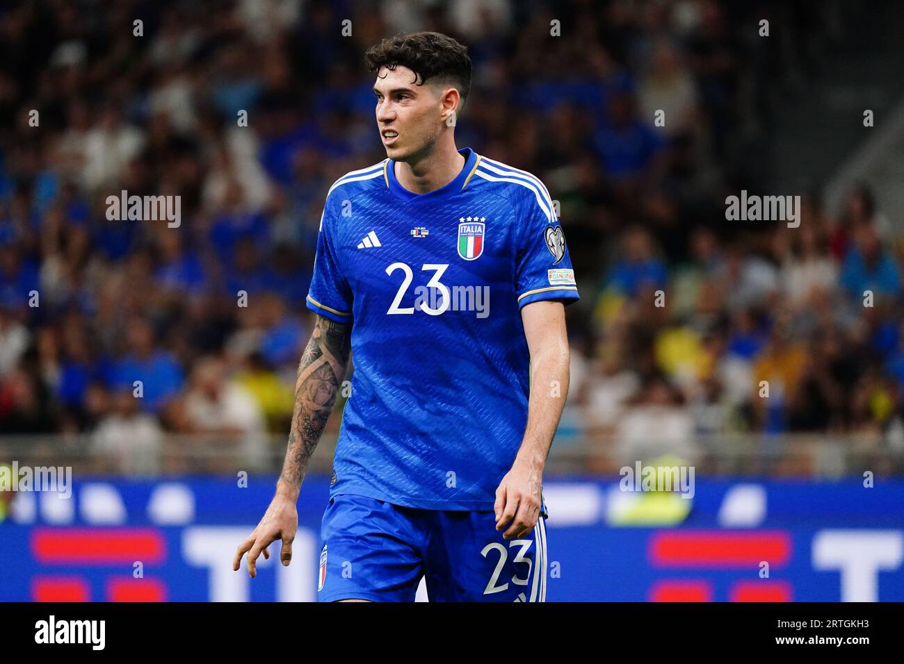 Alessandro Bastoni (Italie) lors de l'UEFA Euro 2024, qualifications européennes, match de football du groupe C entre l'Italie et l'Ukraine le 12 septembre 2023 au stade San Siro à Milan, Italie - crédit : Luca Rossini/E-Mage/Alamy Live News Banque D'Images