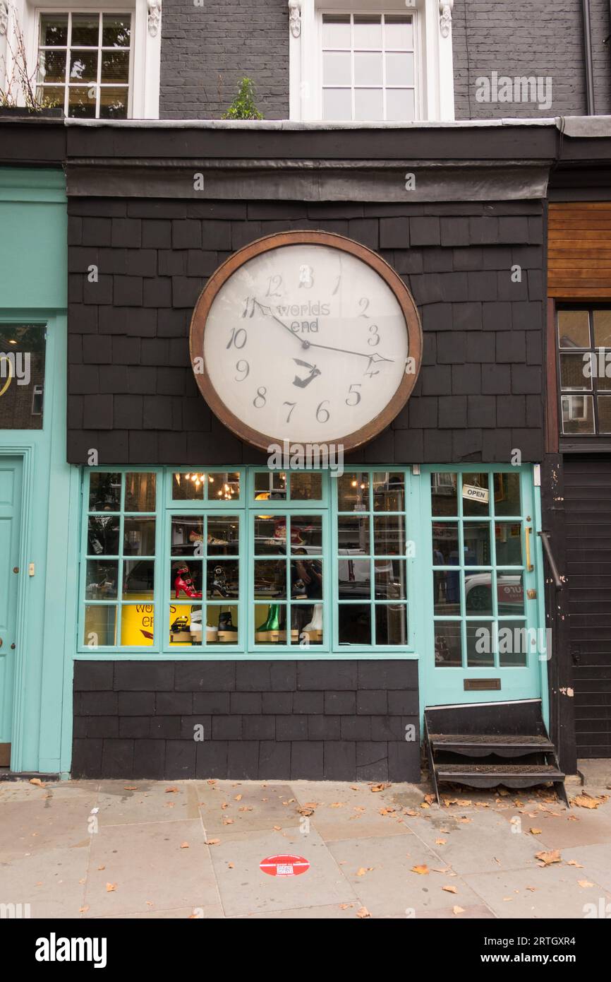 Vivienne westwoods fin boutique Banque de photographies et d’images à