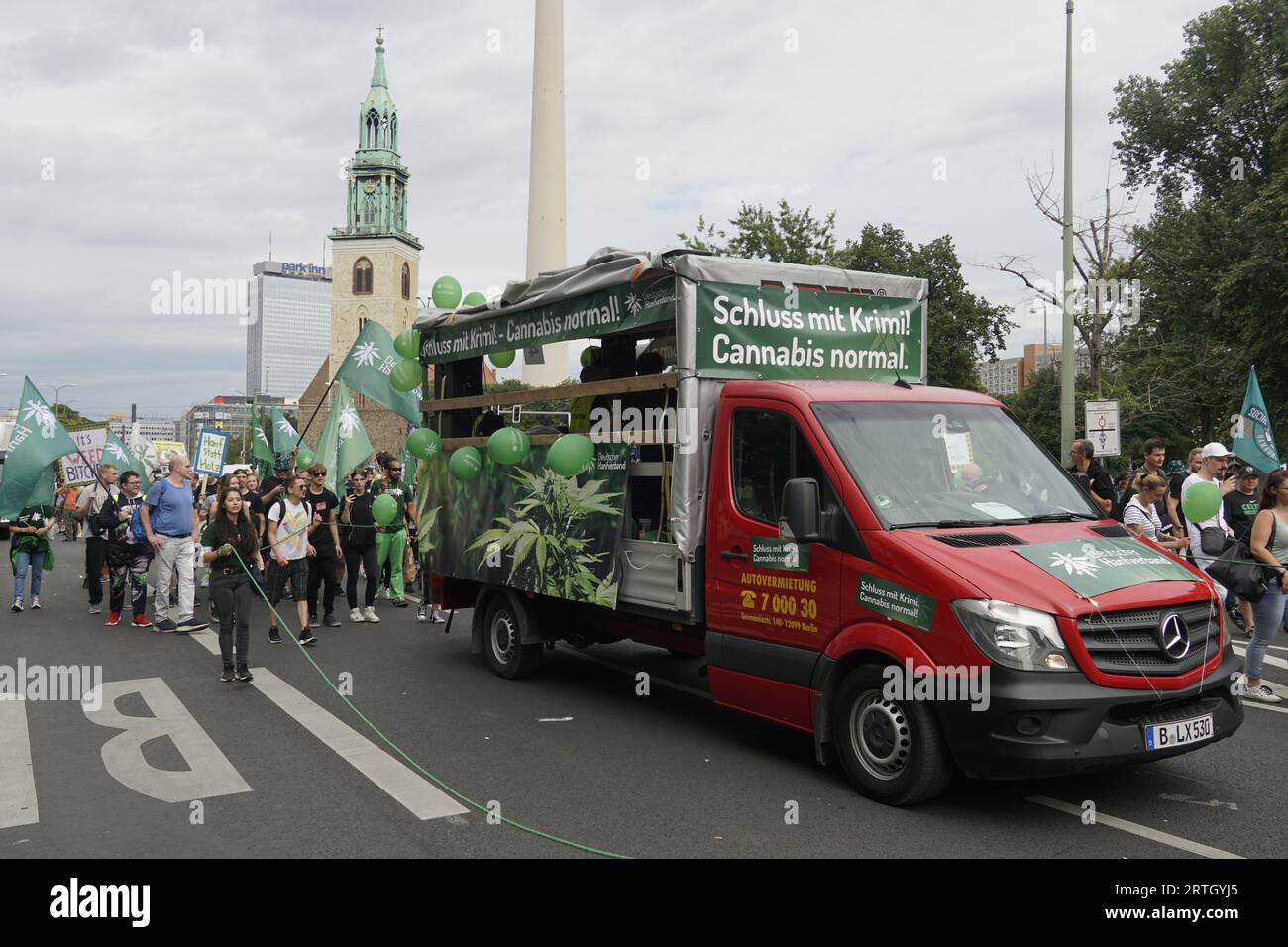 Hanfparade 2023, Alexanderplatz, Demo zu Legaliserung von Cannabis, Berlin Banque D'Images
