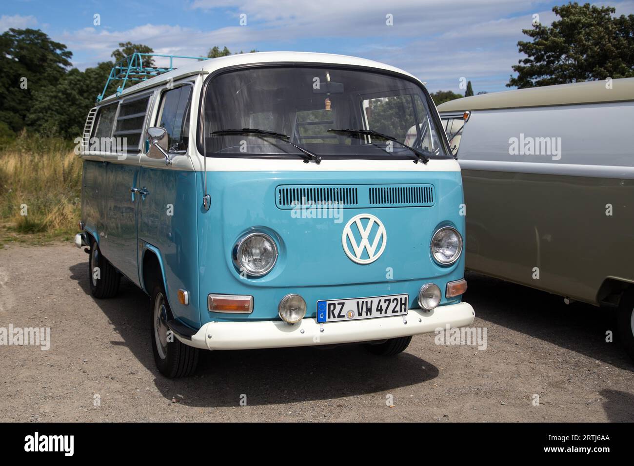 Celle, Allemagne, le 7 août 2016 : une Volkswagen Kombi Type 2 à la réunion annuelle Kaefer Banque D'Images