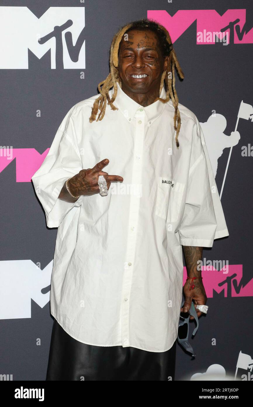 LIL Wayne pose dans la salle de presse des lauréats des MTV Video Music Awards 2023, VMAS, au Prudential Center à Newark, New Jersey, États-Unis, le 12 septembre 2023. Crédit : dpa Picture alliance/Alamy Live News Banque D'Images