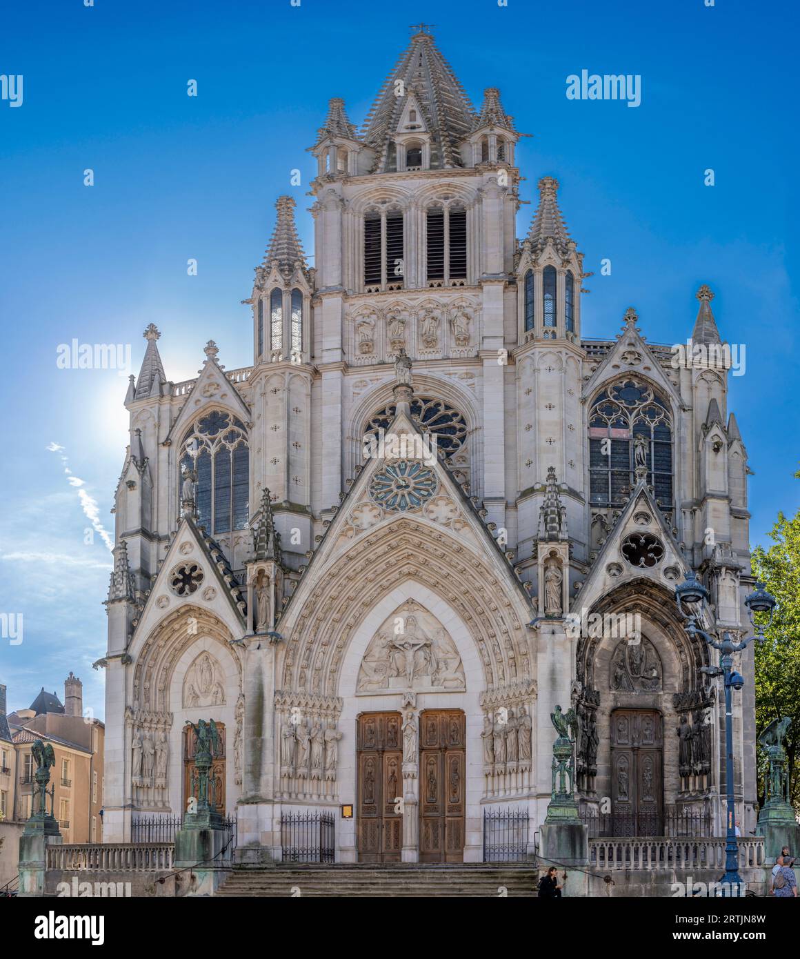 Nancy, France - 09 02 2023 : vue de la façade de la basilique Saint-Epvre Banque D'Images