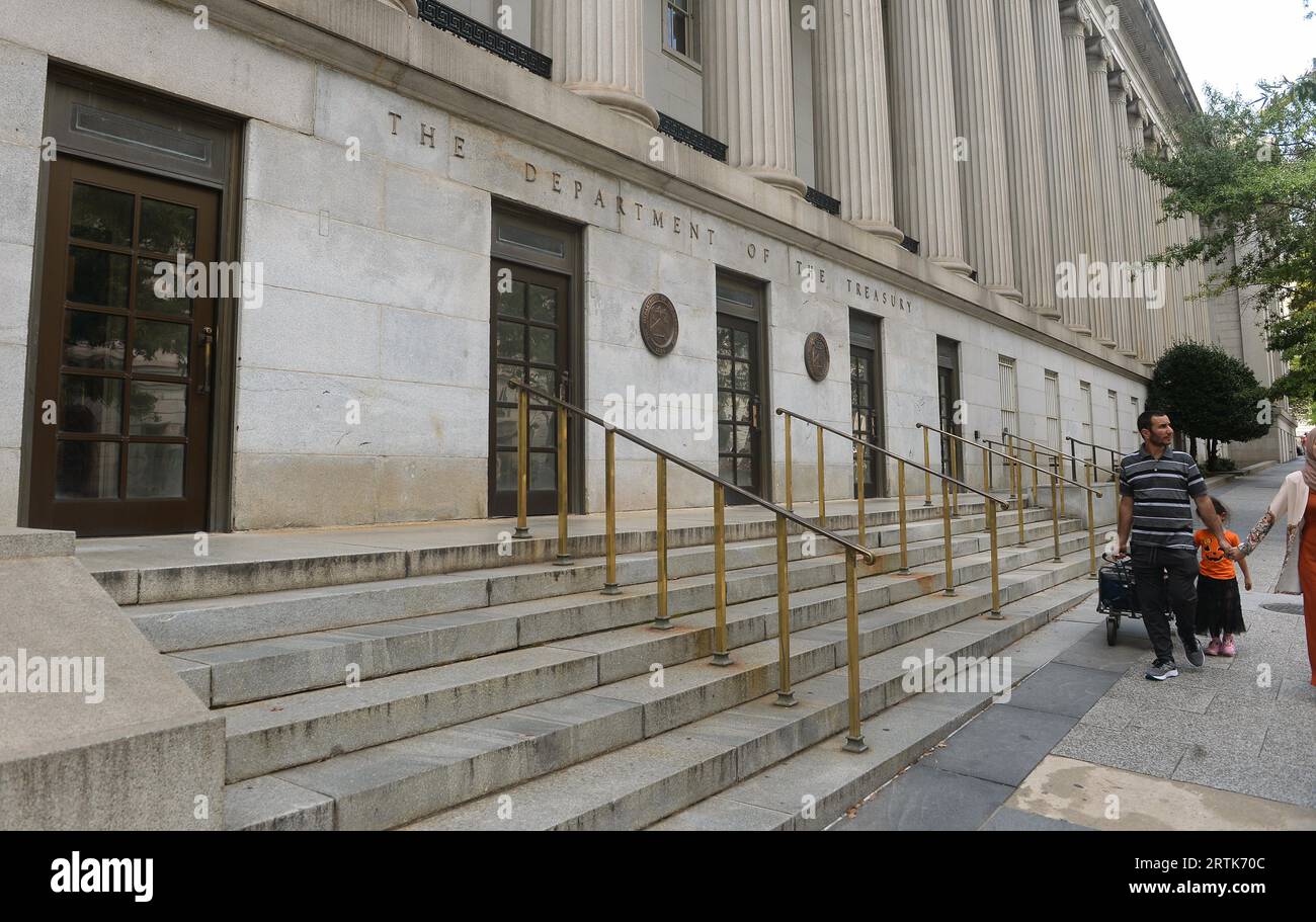 Washington, DC, États-Unis. 9 septembre 2023. 20230909 - vue du département américain du Trésor à Washington montre l'entrée côté est du bâtiment fédéral. (Image de crédit : © Chuck Myers/ZUMA Press Wire) USAGE ÉDITORIAL SEULEMENT! Non destiné à UN USAGE commercial ! Banque D'Images