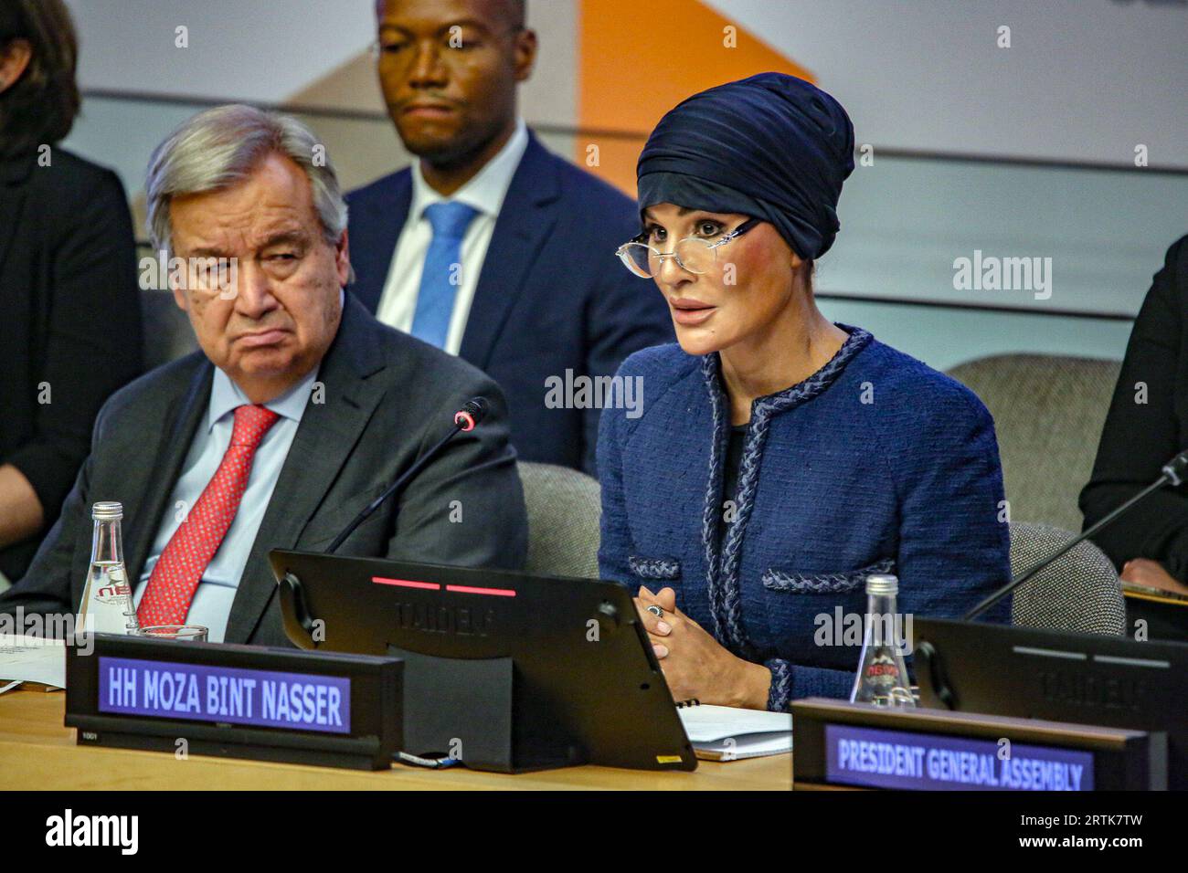 New York, New York, États-Unis. 13 septembre 2023. Sheikha MOZA BINT NASSAR s’adresse au public lors d’un événement commémoratif à l’occasion de la 4e célébration de la Journée internationale pour la protection de l’éducation contre les attaques. Les dirigeants mondiaux, les parties prenantes de l'ONU et les victimes des attaques contre l'éducation se sont réunis pour appeler à la protection de l'éducation et à la « justice pour les victimes », qui est le thème de cette année axé sur le rôle de l'éducation dans la consolidation de la paix. (Image de crédit : © Bianca Otero/ZUMA Press Wire) USAGE ÉDITORIAL SEULEMENT! Non destiné à UN USAGE commercial ! Banque D'Images