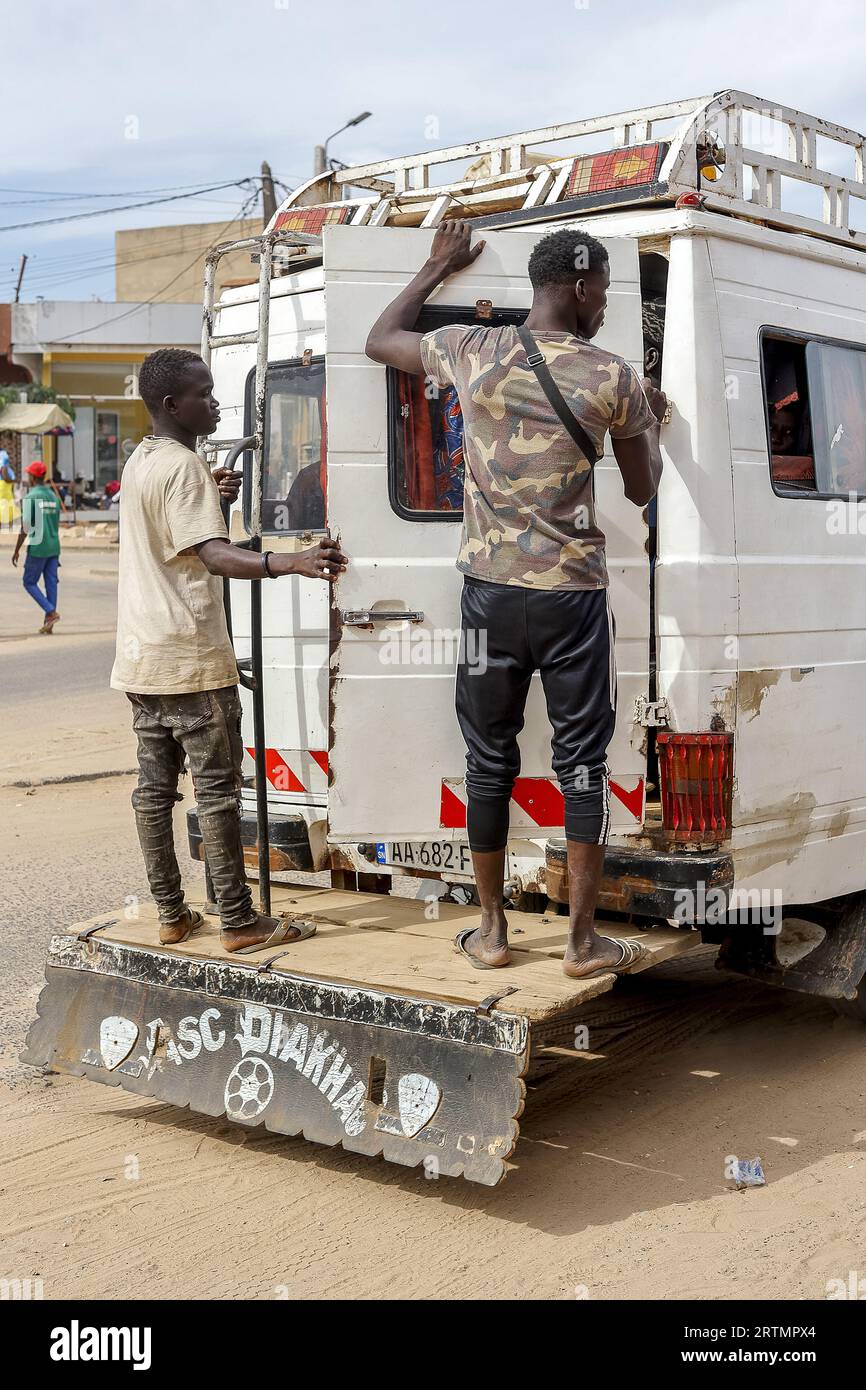 Transports publics à Kaolack, Sénégal Banque D'Images