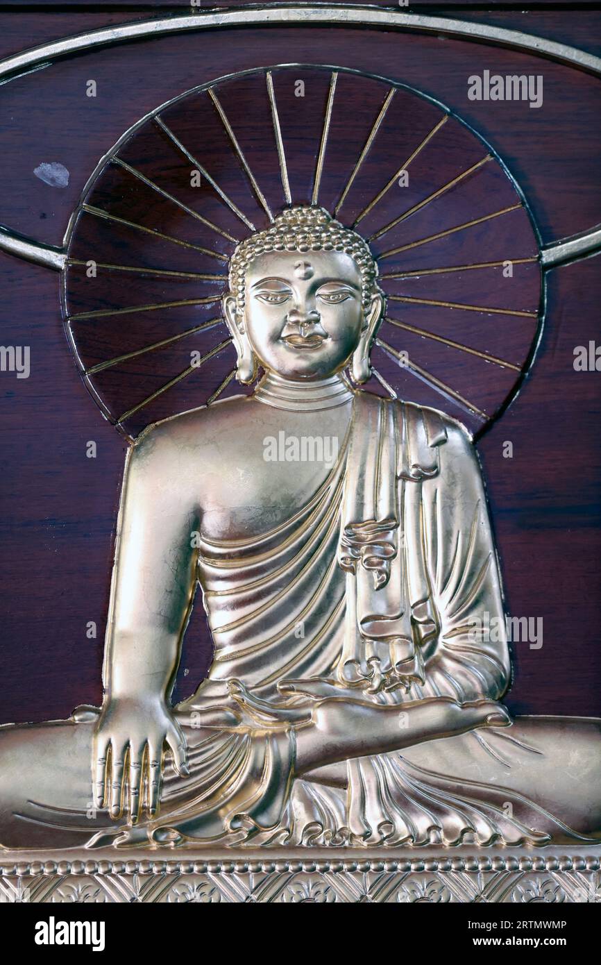 Monastère zen truc Lam Phung Hoang. Statue de Bouddha Siddhartha Gautama. Dalat. Vietnam. Banque D'Images Monastère zen truc Lam Phung Hoang. Statue de Bouddha Siddhartha Gautama. Dalat. Vietnam. Banque D'Images