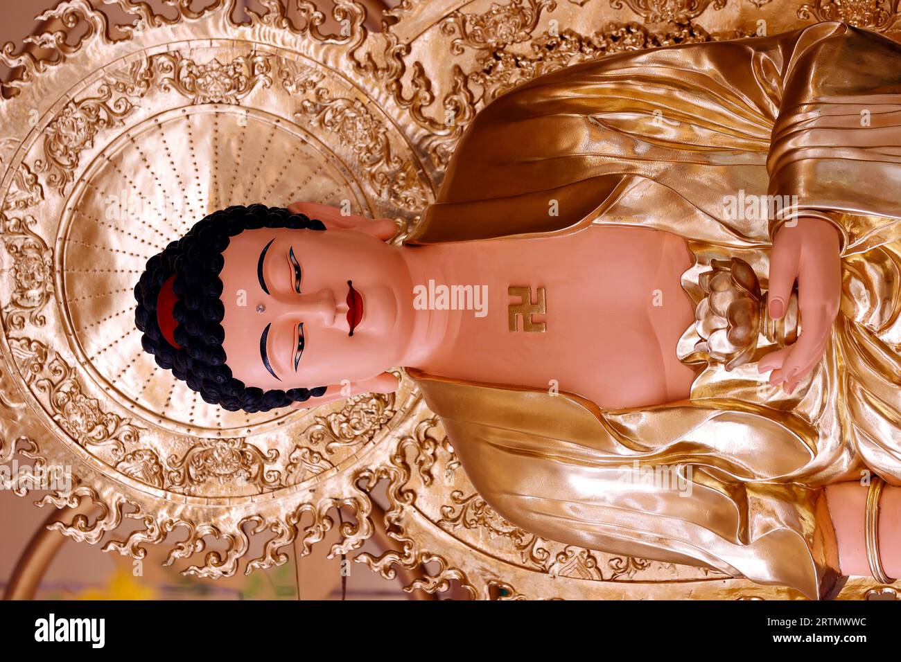 Tinh That Quan am Pagoda. Statue de Bouddha Siddhartha Gautama. Dalat. Vietnam. Banque D'Images Tinh That Quan am Pagoda. Statue de Bouddha Siddhartha Gautama. Dalat. Vietnam. Banque D'Images