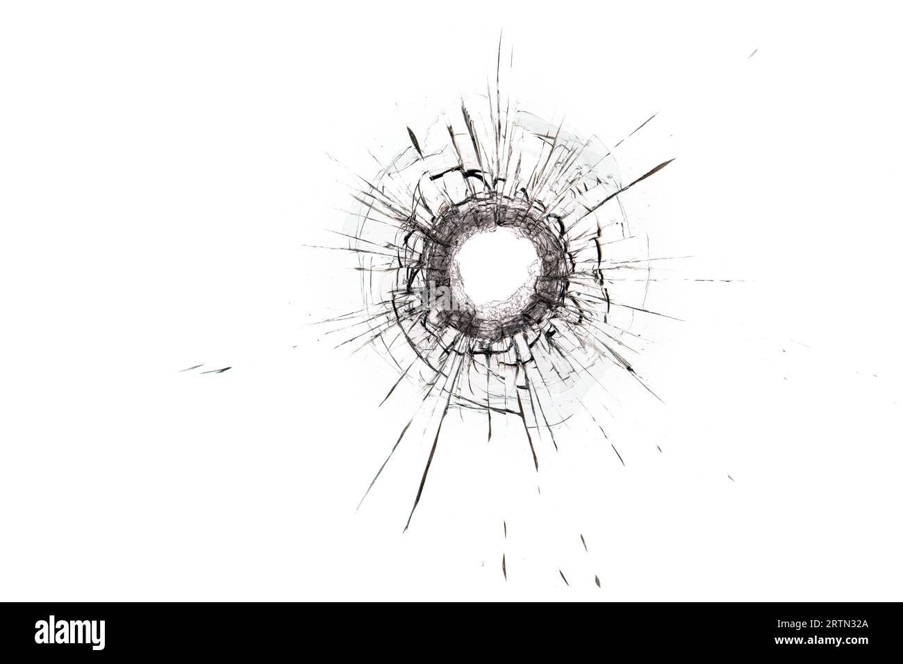 Shattered Transparency : Exploring a Bullet's impact on White Banque D'Images