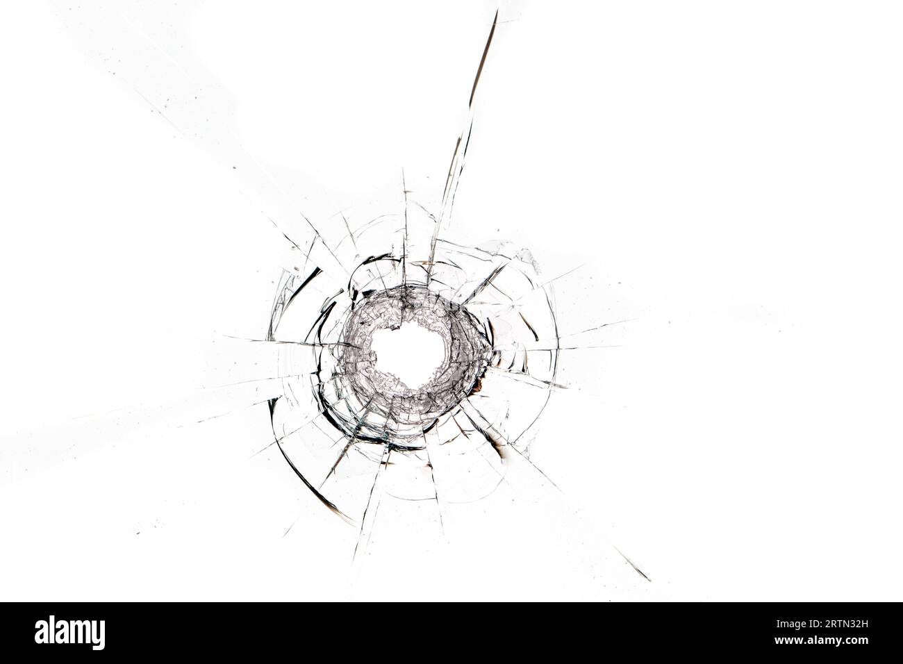 Violence silencieuse : l'art d'un trou de balle sur blanc Banque D'Images