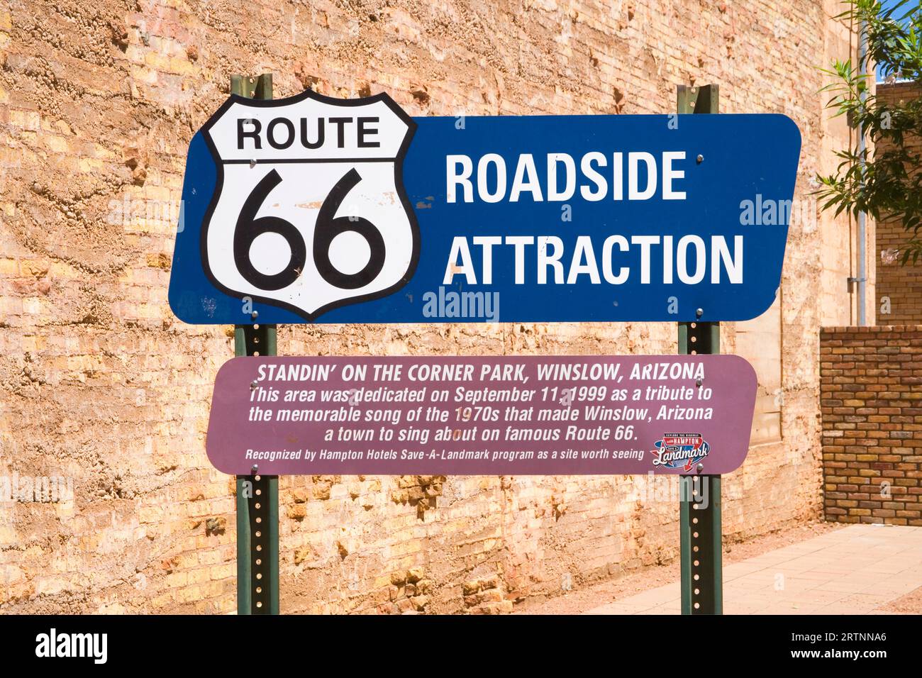 panneau d'attraction en bord de route à winslow sur la route 66 arizona Banque D'Images