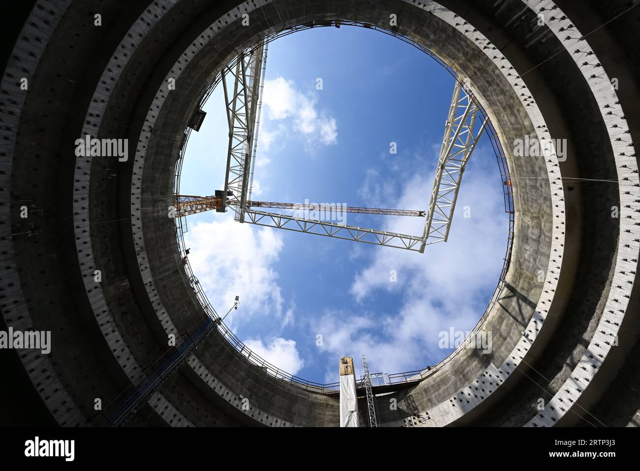 Stuttgart, Allemagne. 14 septembre 2023. L'entrée est du tunnel pour le dernier tunnel du projet ferroviaire Stuttgartv 21, d'un montant de plusieurs milliards d'euros. Au total, Deutsche Bahn a creusé environ 56 kilomètres de tunnel sous Stuttgart avec la percée. Crédit : Bernd Weißbrod/dpa/Alamy Live News Banque D'Images