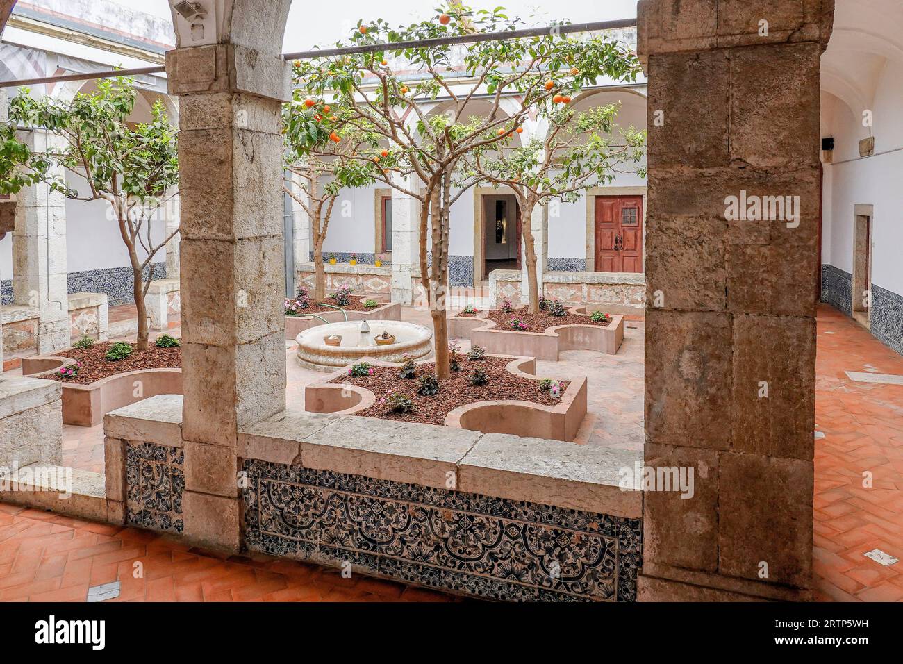 Portugal, Lisbonne, le couvent de Cardaes fondé en 1861 et est l'une des représentations les plus importantes du style baroque portugais. Il combine Banque D'Images