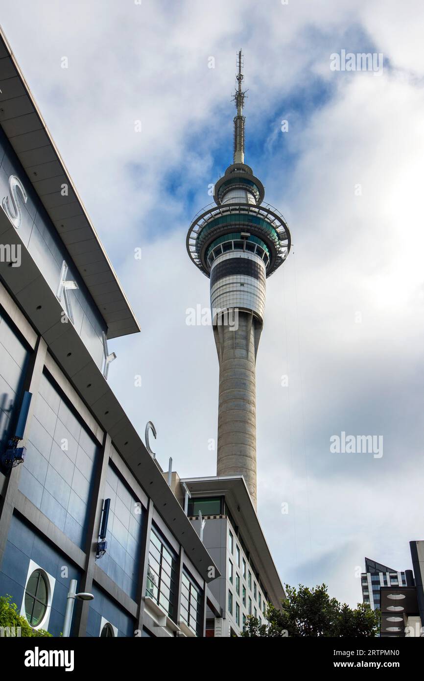 Sky Tower, quartier central des affaires, Auckland, Île du Nord, Nouvelle-Zélande Banque D'Images