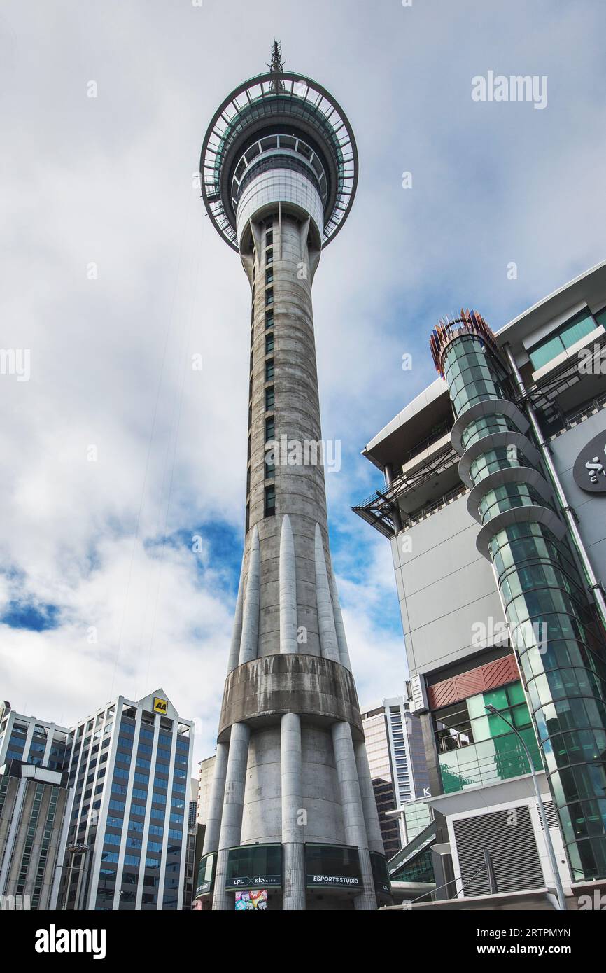 Sky Tower, quartier central des affaires, Auckland, Île du Nord, Nouvelle-Zélande Banque D'Images
