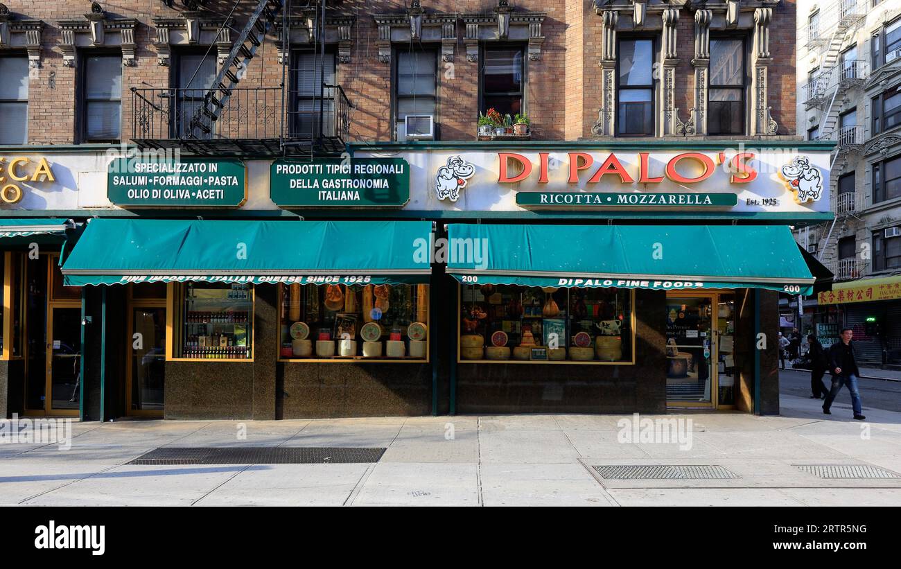 Di Palo's Fine Foods, 200 Grand St, New York. NYC vitrine d'une fromagerie italienne et épicerie dans Little Italy/Chinatown de Manhattan. Banque D'Images