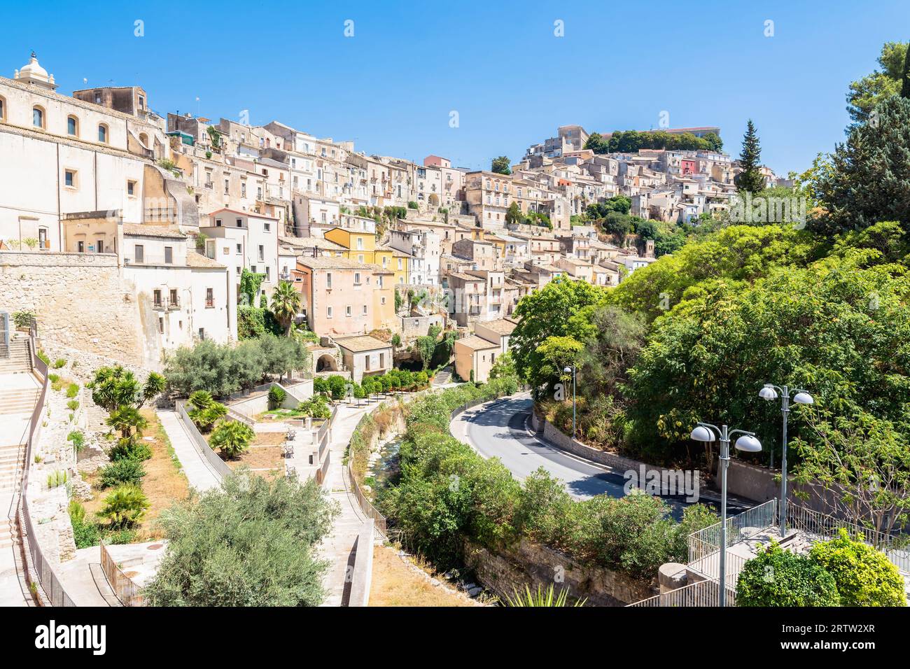 RAGUSE, ITALIE - 25 AOÛT 2017 : vue panoramique de jour de la ville de Raguse, Italie. Banque D'Images